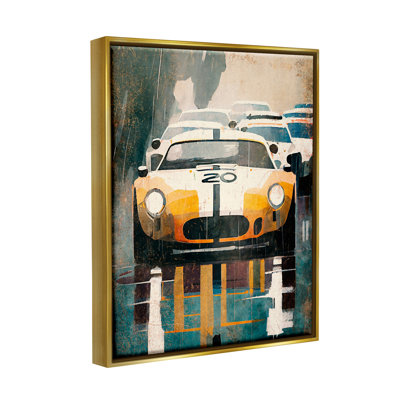 Voiture de course moderne sur bois