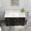 Meuble-lavabo simple Barnhart 48 po entièrement assemblé avec comptoir en pierre reconstituée, lavabo en céramique, peinture à la main, tiroirs à fermeture amortie sous le meuble et charnières de porte à fermeture amortie, dosseret inclus-107366405