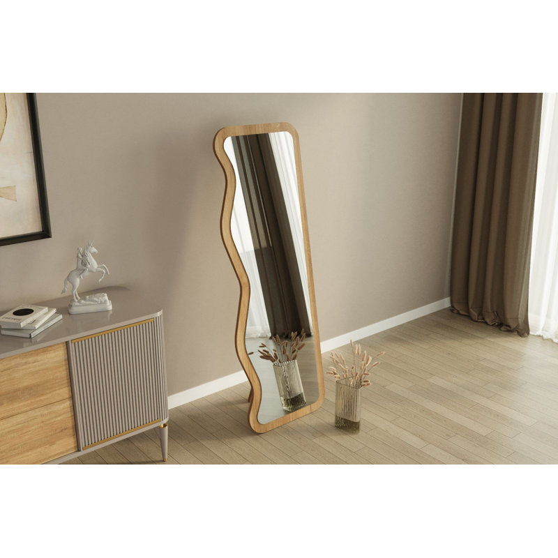 Bisou Wavy Wall Mirror, Beige