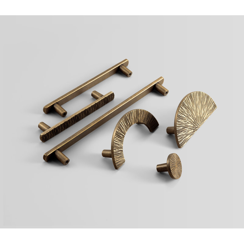 Novelty Irregular Bar Pull Handle Multipack, Antique Brass, 7 19/32"
