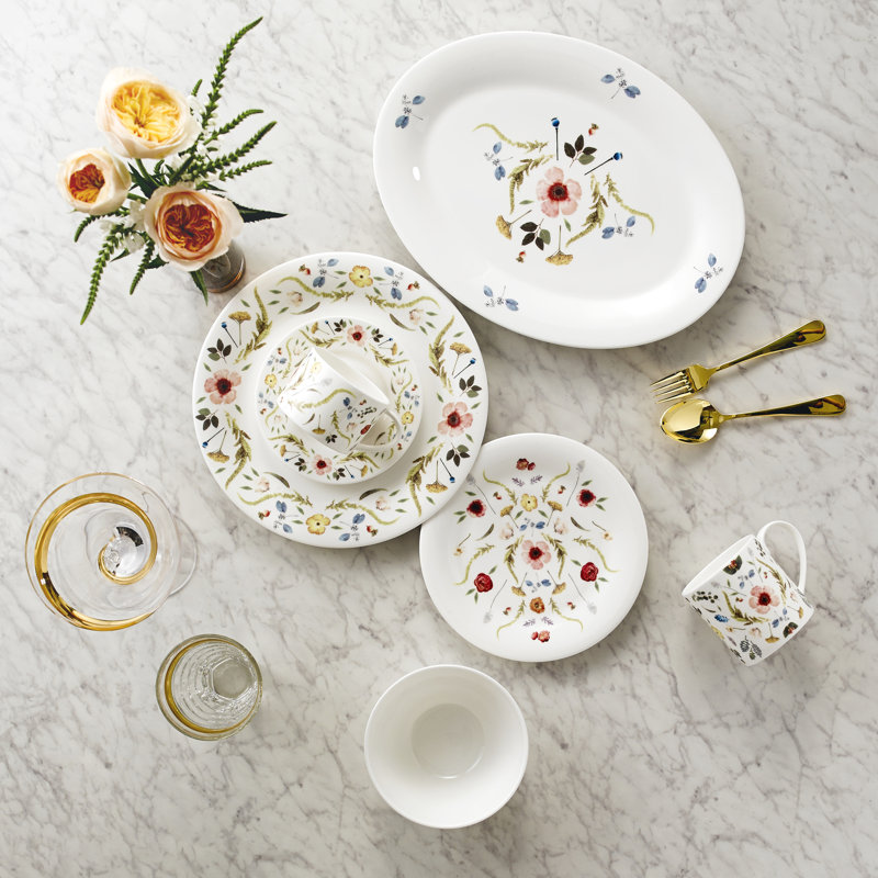 Scandinavian Floral Bone China Dinner Plate