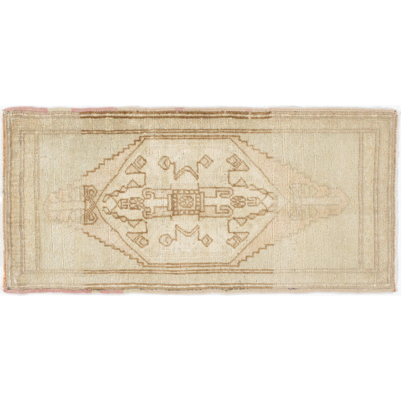 Wool Area Rug in Ivory