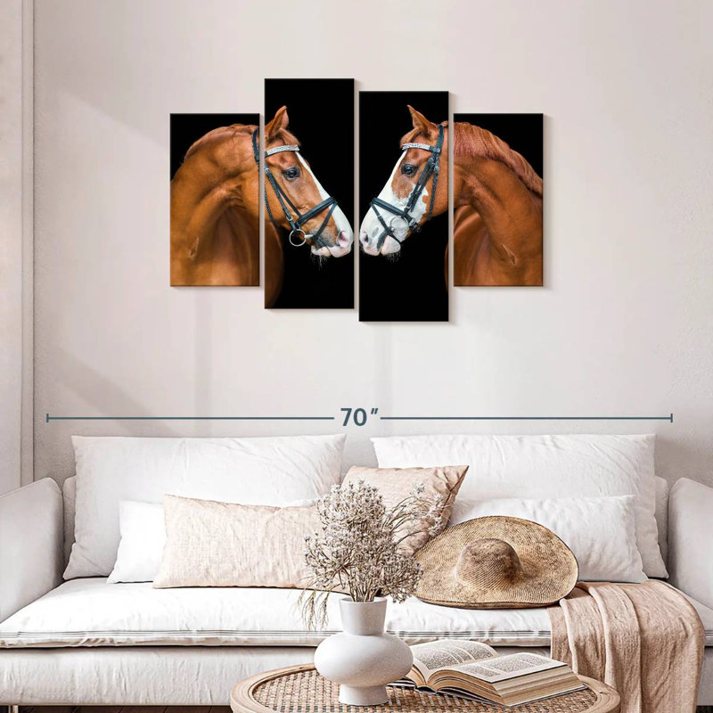 Chevaux nez à nez, H 27 po x l 43 po