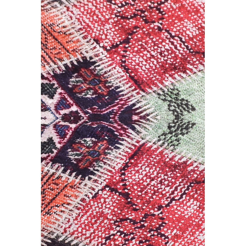 Tapis rouge / noir / rose en velours / polyester tissé à plat Brodie, Tapis de couloir 2 pi 7 po x 6 pi 7 po