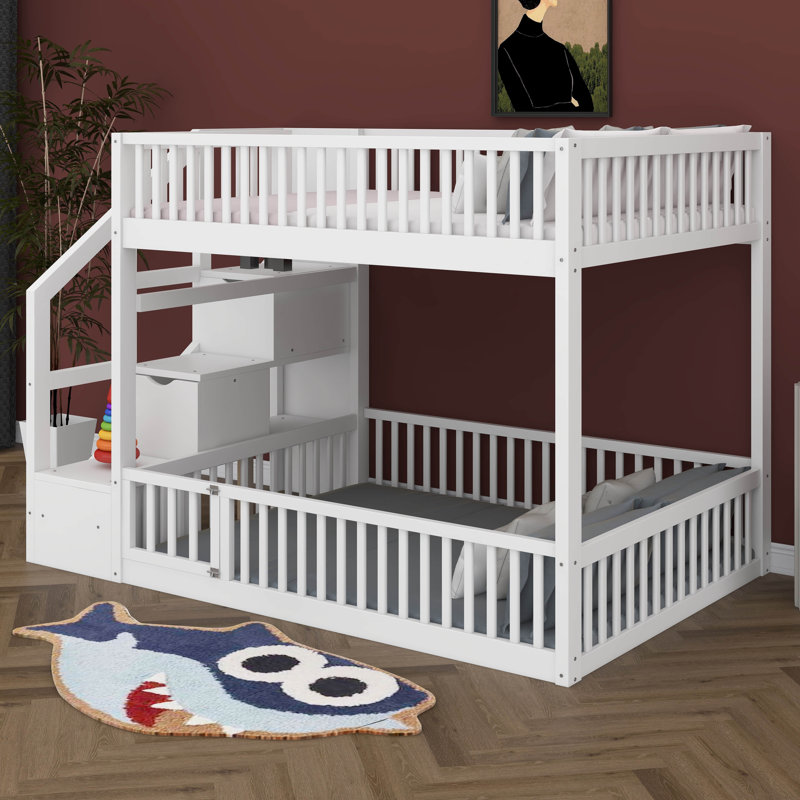Lit superposé avec escalier de rangement et garde-corps, structure de lit superposé au sol en bois avec support de lattes robustes