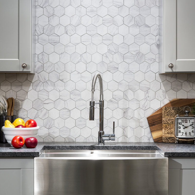 Carrelage adhésif aspect carreauté hexagonal Carrara (ensemble de 15 pieds carrés)