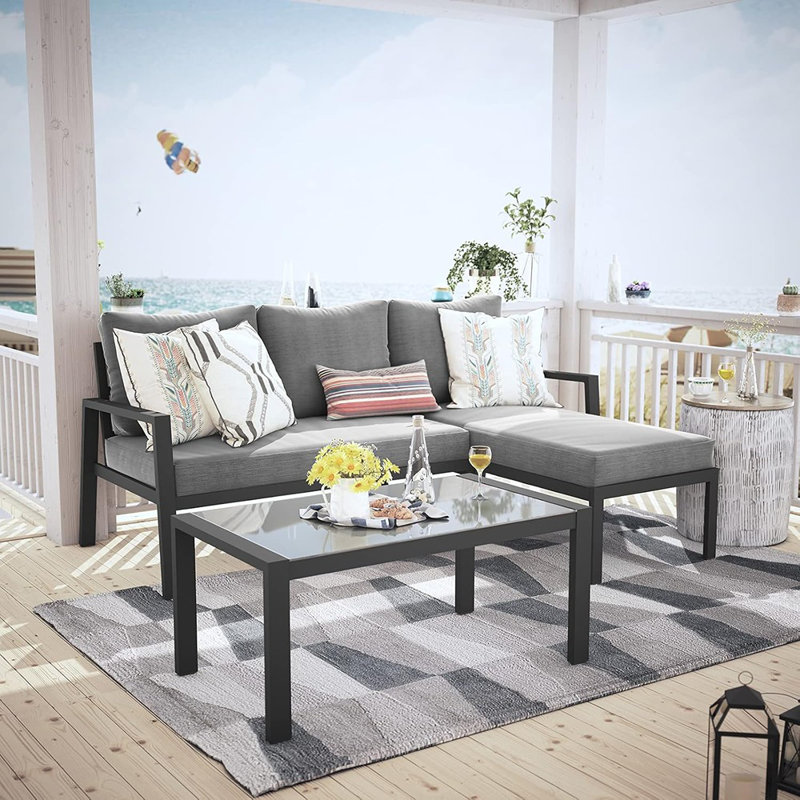 Ensemble de mobilier d'extérieur avec méridienne