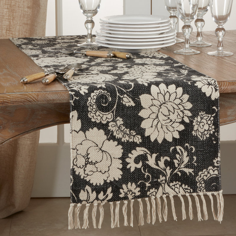 Chemin de table Valentino