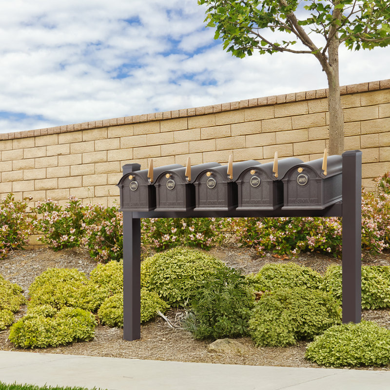 Balmoral Quint Mount Mailbox /w/ Pyramid Caps & Personalized Door Medallion (5 Mailboxes, Quint Mount Rack, 5 Medallions)