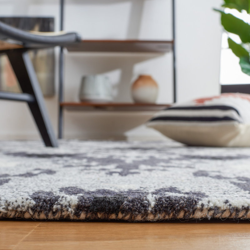 Ikat Hand Tufted Wool/Cotton Ikat Rug in Black/Gray, Rectangle 5' x 8'