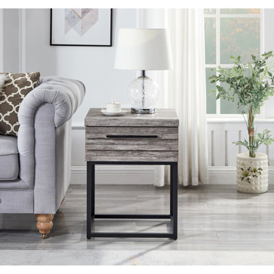 Table de bout Celestial contemporaine grise - chic et fonctionnelle. Avec un tiroir spacieux. 18,18 l x 17 P 24 po avec rangement pratique et conception polyvalente