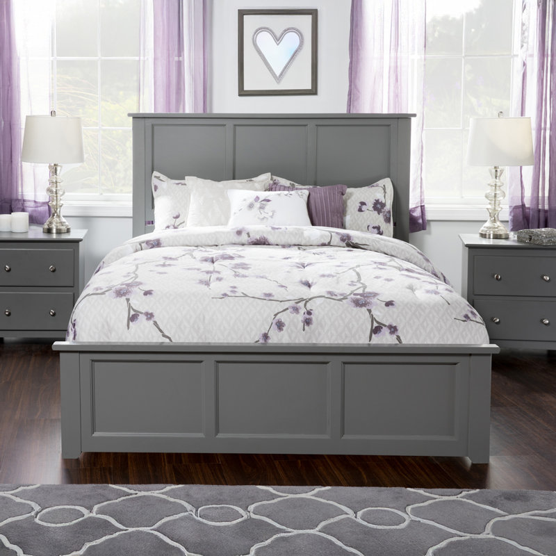 Amear Solid Wood Foundation Bed with Matching Footboard, Queen, Gray