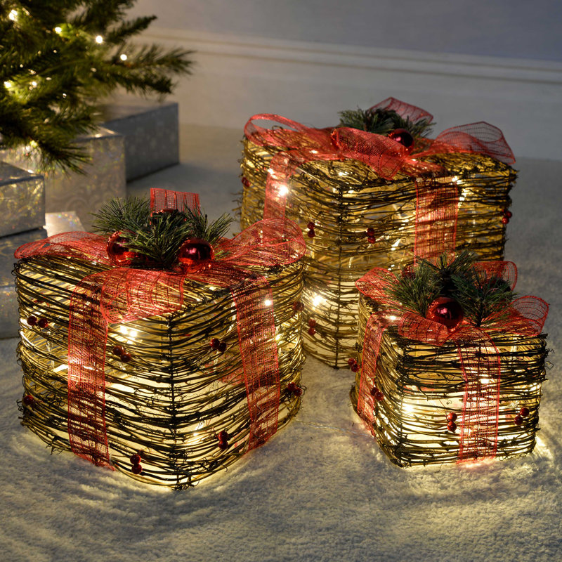 Christmas Figurines & Collectibles