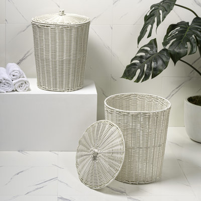 Ollie Coastal Contemporary Resin 4.7-Gallon Tapered Round Wicker Wastebasket with Lid