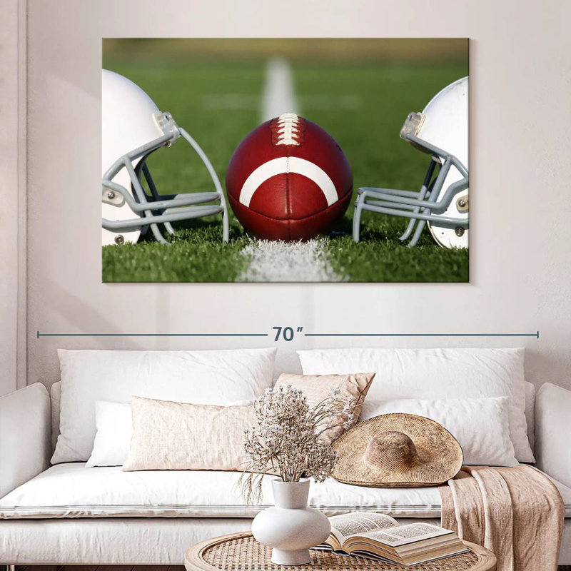 «Football Helmets, H 34 po x l 51 po
