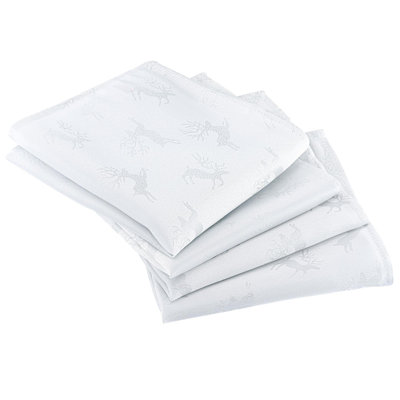 Christmas Deer Embossed Design 70in Tablecloth and 6 Napkins