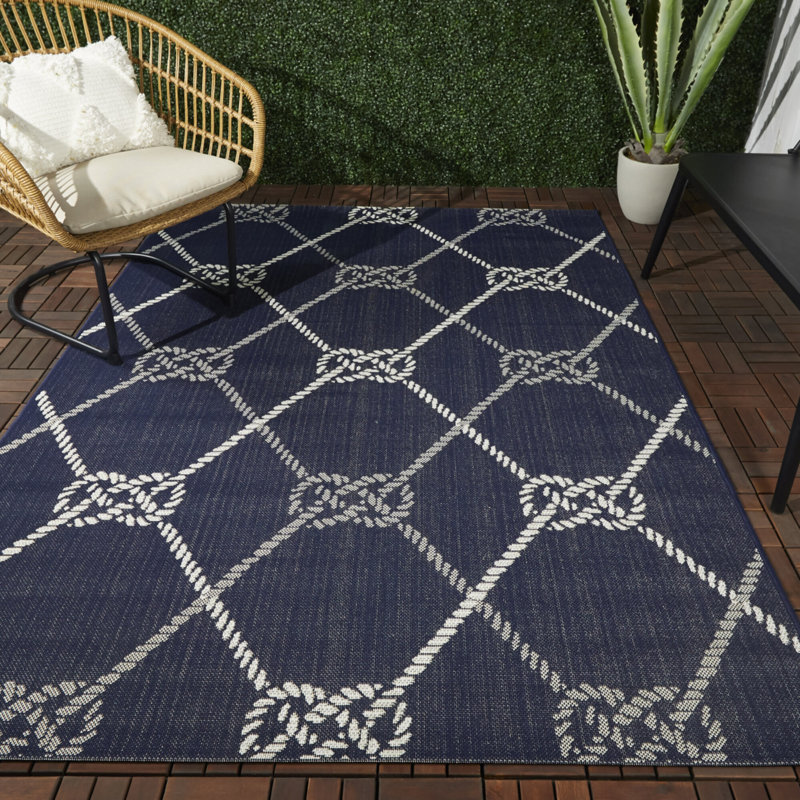 Tapis intérieur / extérieur bleu marine Wynne, Rectangle 5 pi 3 po x 7 pi