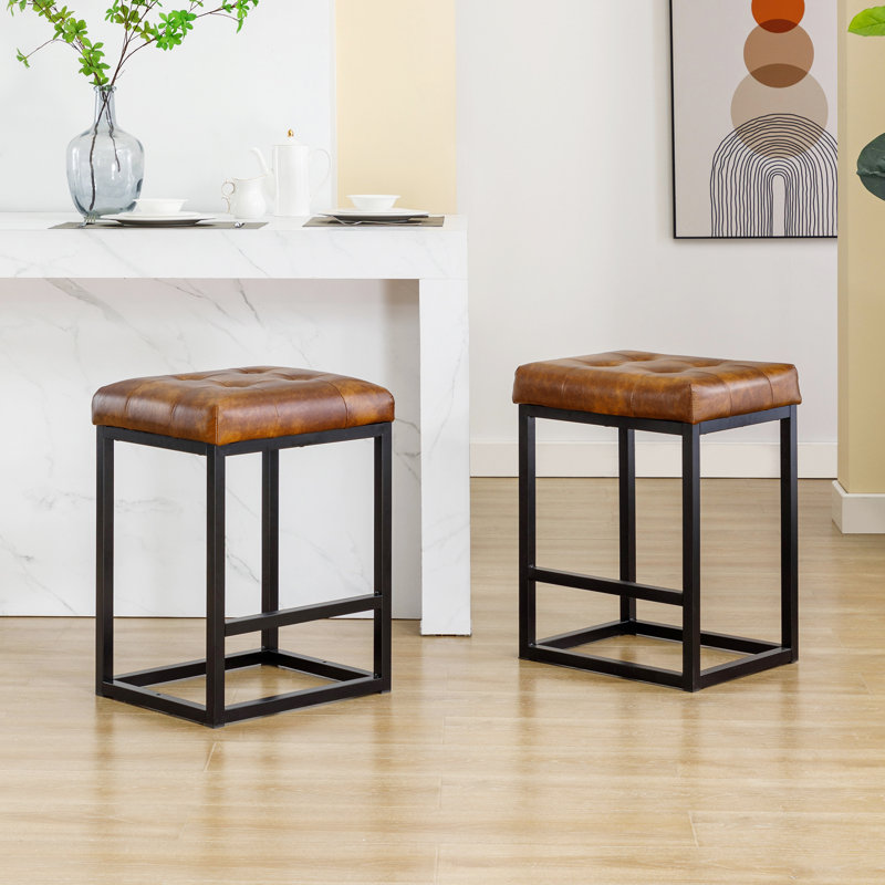 Tabouret 28 po Nealla, Brun jaunâtre, Counter Stool (24” Seat Height)