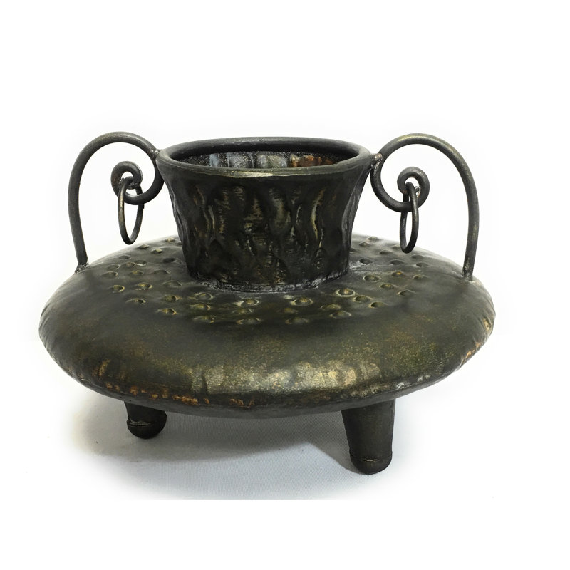 Vase de table courte en métal Audet