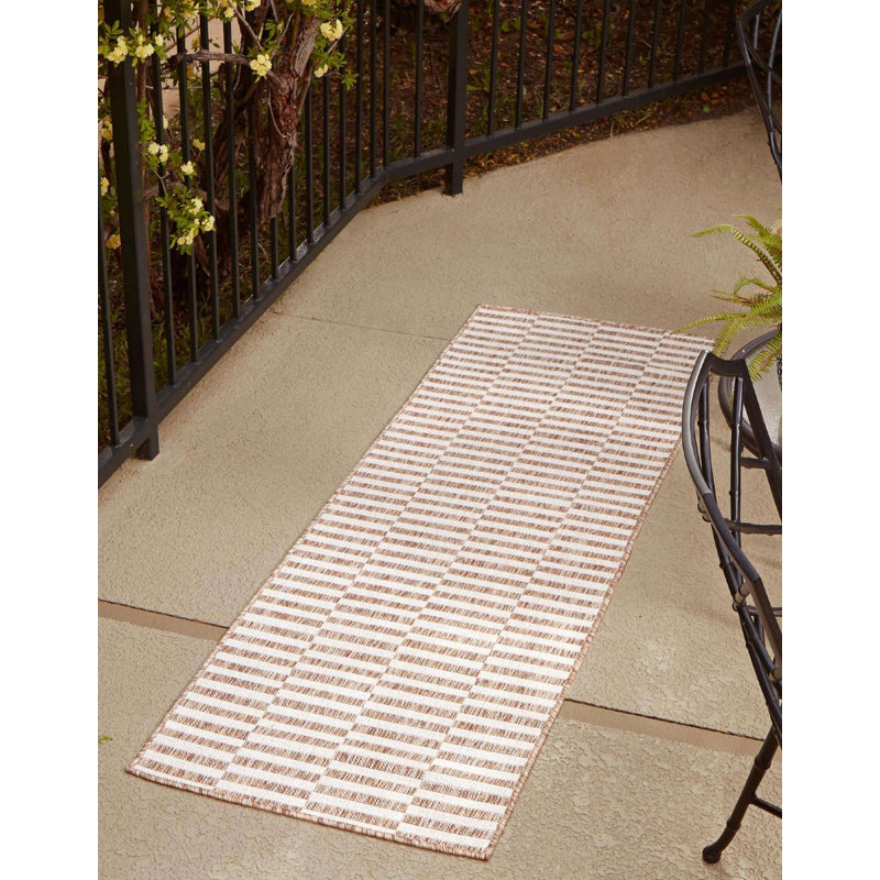 Outdoor Glimmer Area Rug Bear Color, Runner 2' x 6'