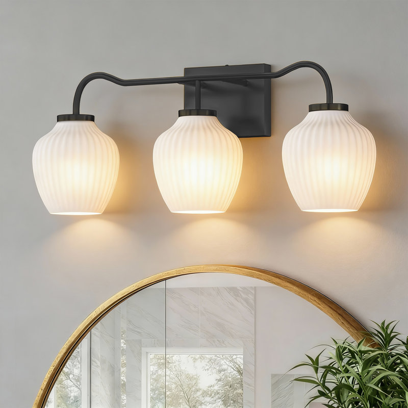 3 lumières de meuble-lavabo en fer forgé à intensité variable de 24 po à 3 lumières avec abat-jour blanc laiteux givré, Blanc