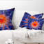 Coussin décoratif à fleurs colorées et lumineuses dans l'espace