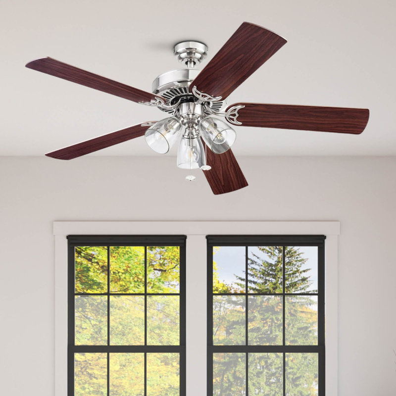 Ventilateur de plafond avec lumière Saybrook, Nickel satiné avec pales en chêne gris / noyer