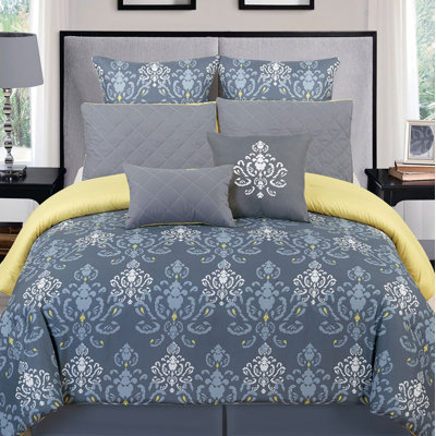 Lucienda Flannel Comforter
