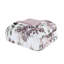 Lit simple dans un sac avec des draps mauve taupe et un édredon en microfibre douce-121269175