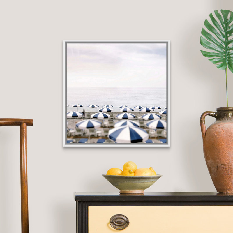 Reproduction de photo sur toile, "Seaside 7" par Carina Okula, Cadre blanc, H 22 po x l 22 po x P 1,75 po