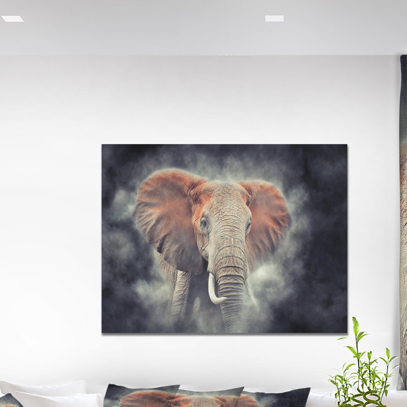 Reproduction d'art graphique sur toile tendue «Elephant Closup in Smoke», H 30 po x l 40 po x P 1,5 po
