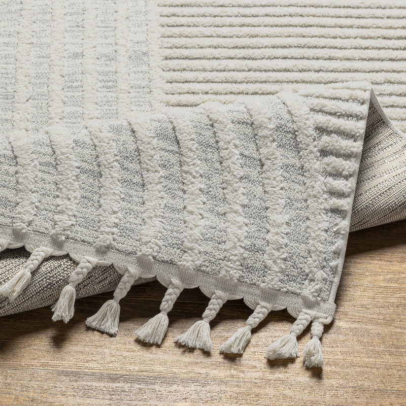 Bayliss Traditional High-Pile Fringed Rug, Rectangle 120 x 170cm