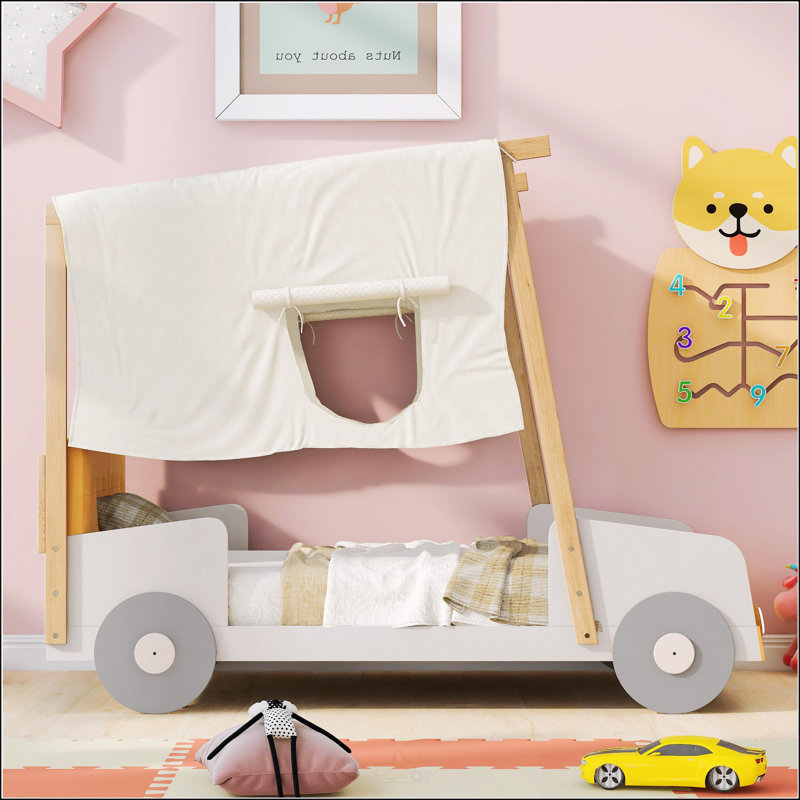 Lit voiture simple en bois avec coussin et plafond pour enfants, conception naturelle et écologique