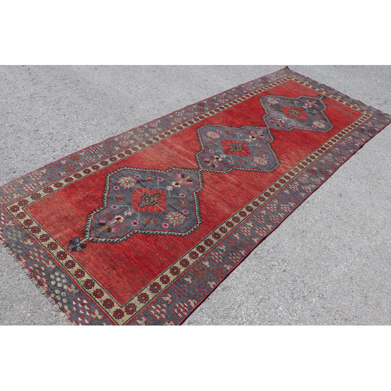 Tapis de couloir turc authentique fait à la main avec des motifs rouges et géométriques pour un décor bohémien et un tapis en laine unique, art anatolien
