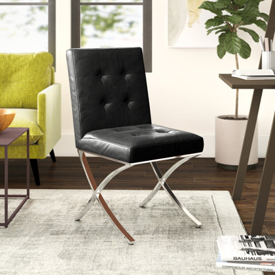 Chaise d'appoint rembourrée Walsh