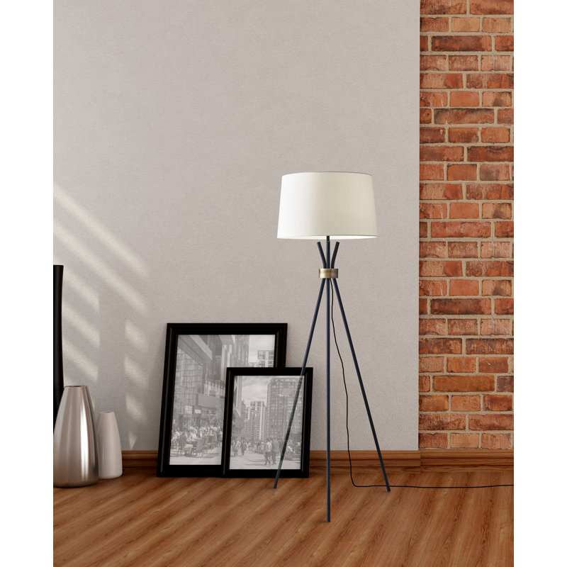 Lampe trépied 60 po Carmine
