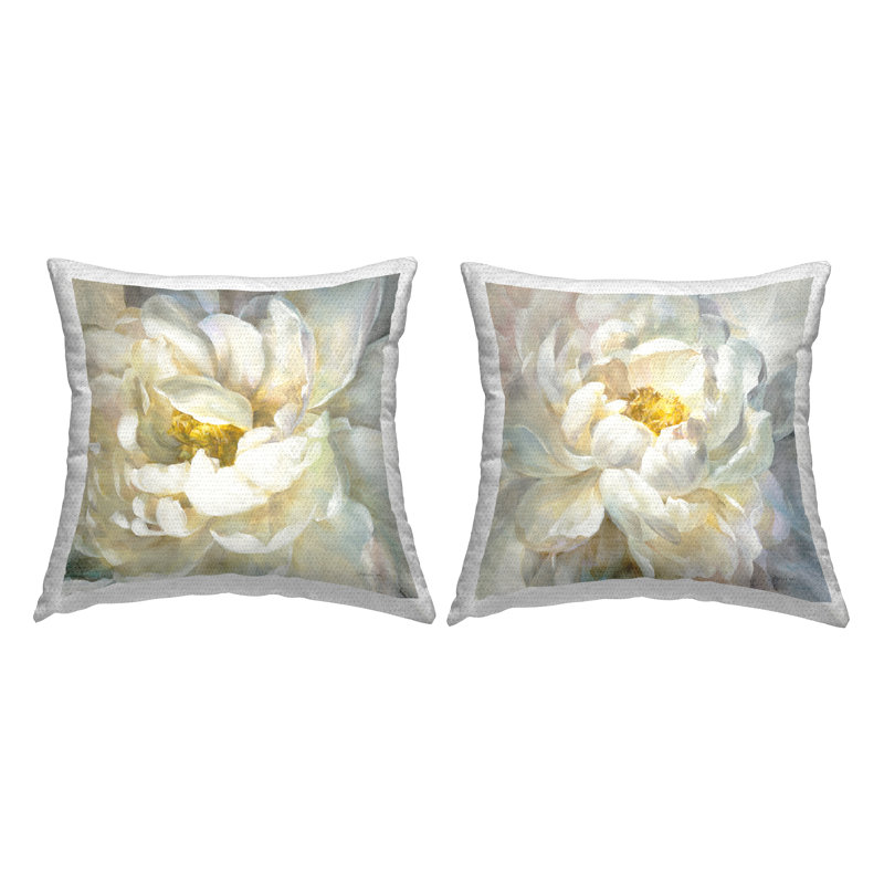 Ensemble de 2 coussins d'extérieur à motif de pivoines blanches Blooming Soft Florals par Danhui Nai