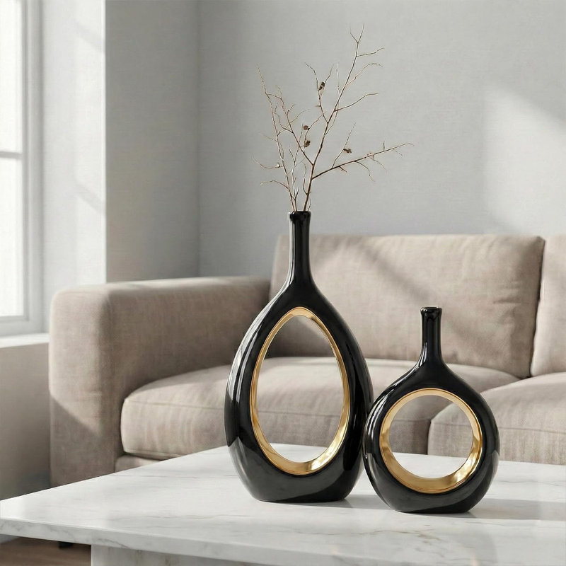 Black Gold Vase