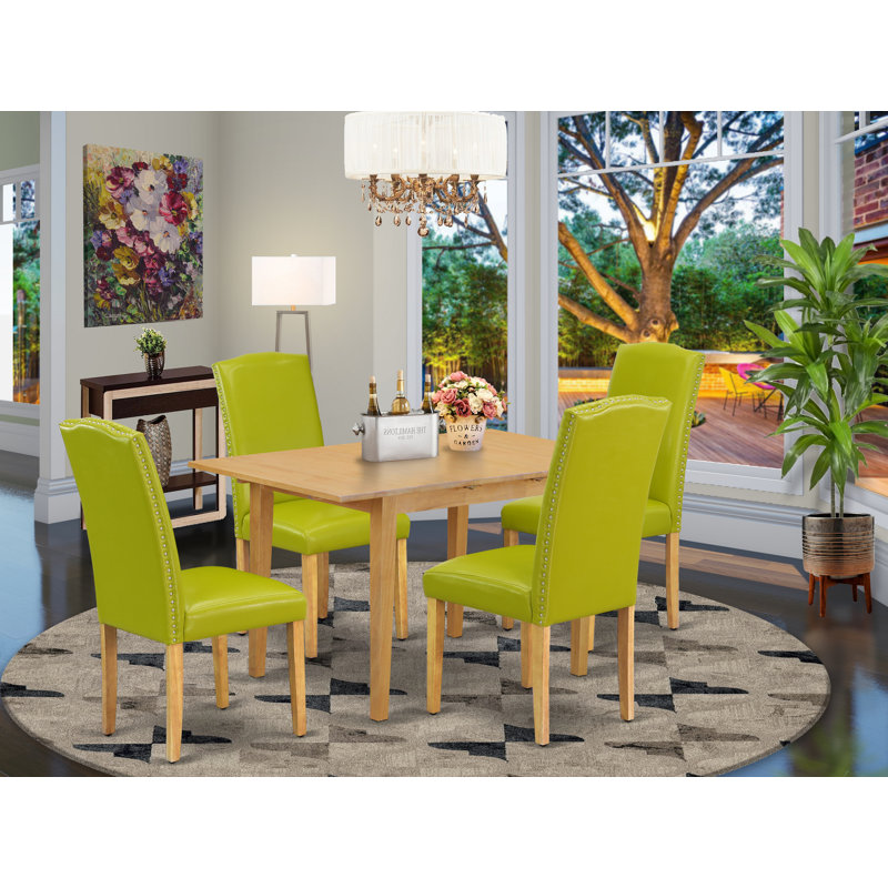 L'ensemble de 5 pièces de salle à manger comprend une table de salle à manger rectangulaire avec feuille papillon et 4 chaises rembourrées en similicuir vert automne