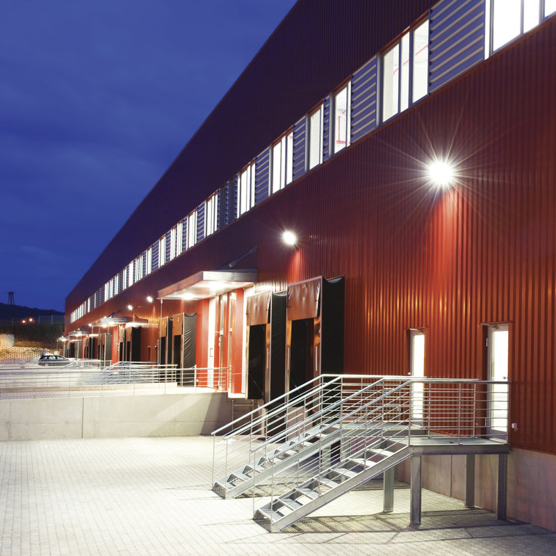 Bronze Dimmable LED Wall Pack with Photocell