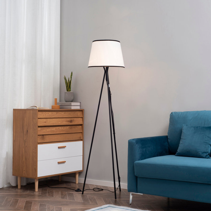 Lampe trépied moderne