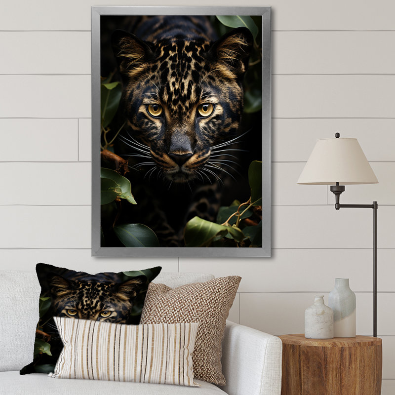 «Leani Cheetah Portrait Silent Stalk II», reproduction sur toile, H 32 po x l 24 po x P 1 po, Cadre photo gris