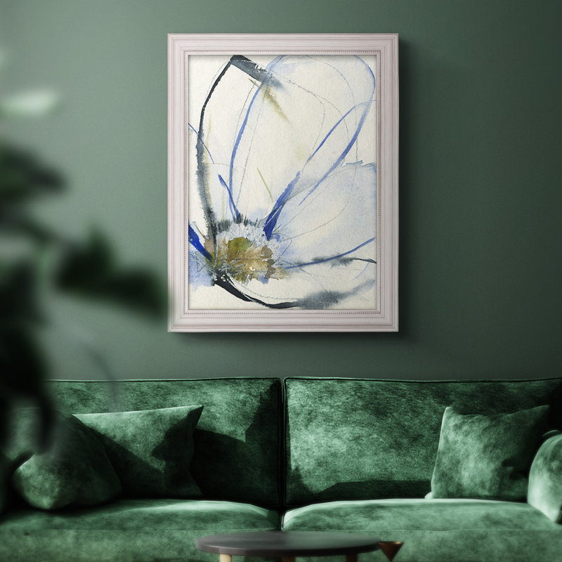 Cobalt & Paynes Petals II, toile encadrée de qualité supérieure - prête à être accrochée, Cadre blanc, 32" H x 23" W x 2.5" D