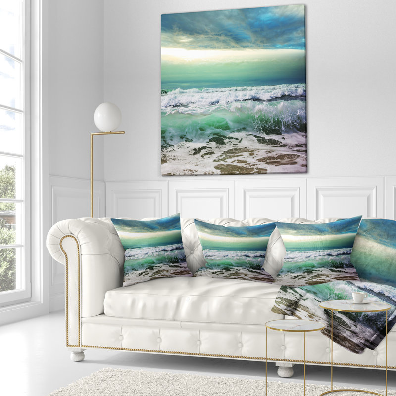 Coussin Green Green Waves et Blue Sky - Sea & Shore, 18 po x 18 po, Carré