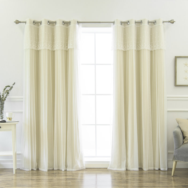 Paire de rideaux obscurcissant et isolant avec œillets Crenshaw, Beige, L 52 po x H 84 po