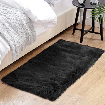 Colline Sheepskin Indoor Rug