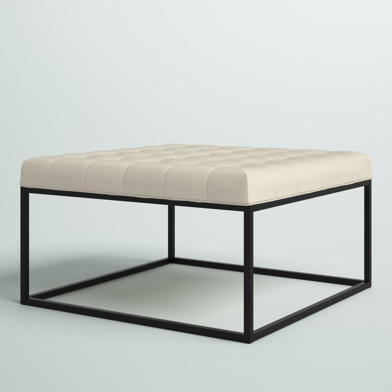 Repose-pieds carré standard en similicuir touffeté de 34,75 po Bhorelal