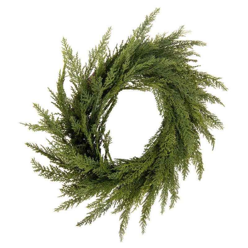 28" Green Cedar Wreath 