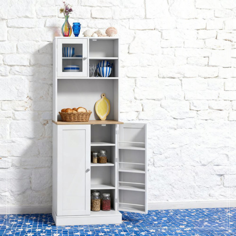 Armoire avec tablettes réglables