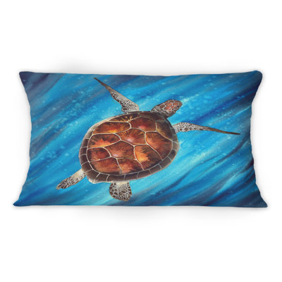 Tortue de mer colorée nageant en bleu - Coussin décoratif imprimé nautique et côtier 1